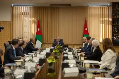 الملك يزور المجلس القضائي الأردني ويوعز