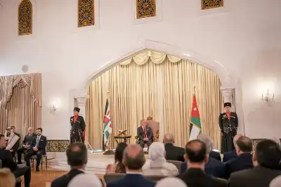 الملك يستمع إلى ردي مجلسي الأعيان