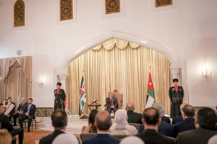 مدار الساعة,أخبار الأردن,اخبار الاردن,الدكتور جعفر حسان,ولي العهد,القوات المسلحة الأردنية,رئيس الوزراء,راشد بن الحسن,الديوان الملكي الهاشمي,مجلس الأمة,مجلس الأعيان,مجلس النواب,القوات المسلحة,الضفة الغربية,قصر رغدان العامر,التنمية المستدامة,الجيش العربي,الملك يستمع إلى ردي مجلسي الأعيان والنواب على خطاب العرش,رئيس مجلس الأعيان فيصل الفايز في الرد على خطاب العرش: أجيال الأردنيين ملكت وراكمت الكفاءة والمهارة والقدرة على تجاوز كل الأزمات فخرج منها الأردن أصلب وأقوى.,رئيس مجلس النواب مازن القاضي في الرد على خطاب العرش: "لا شيء غير الوطن" مقياس العمل الحقيقي، وعماد كل عمل حزبي نيابي، حيث لا مكان للمصالح الضيقة، ولا مصلحة تعلو على مصلحة الأردن.