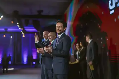 مندوبا عن الملك.. ولي العهد يرعى