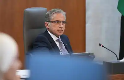 حسان يترأس اجتماع مجلس أمناء جائزة