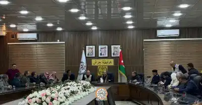 وزير الإدارة المحلية يتفقد جاهزية بلديات