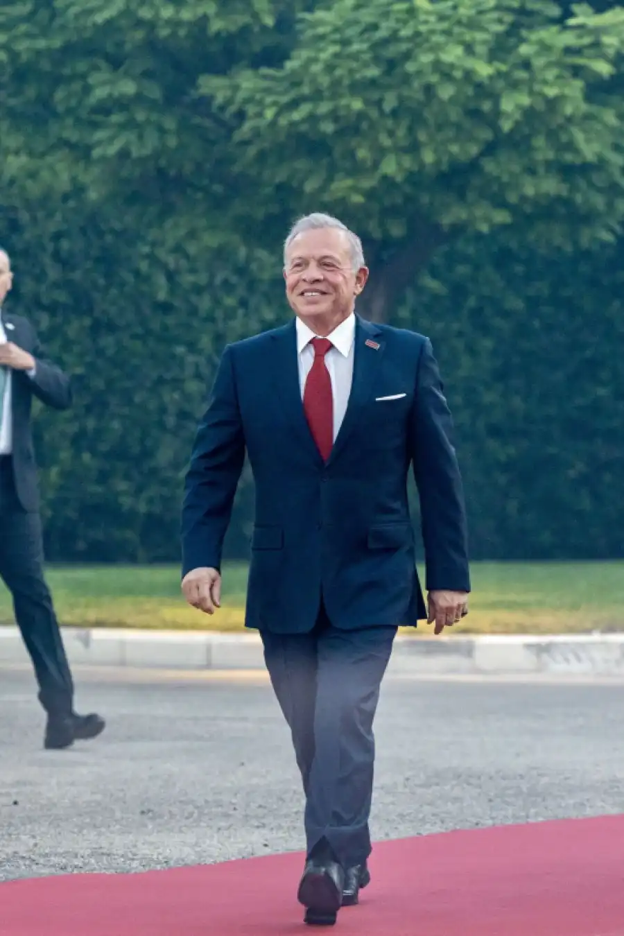 السقرات تكتب: قيادة حكيمة.. وطن شامخ