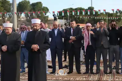 آلاف الأردنيين يؤدون صلاة عيد الأضحى