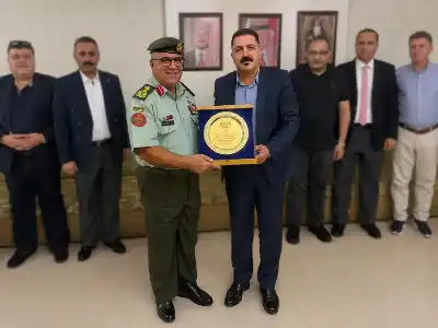 نادي الجالية الأردنية في عمان يكرم