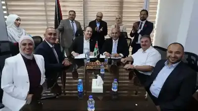 اتفاقية لإطلاق خدمة نقل الركاب بين