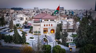 إحالات في وزارات الصحة والتربية والاقتصاد