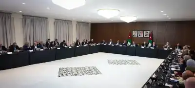 رئيس الوزراء يلتقي حزب مبادرة.. وهذا