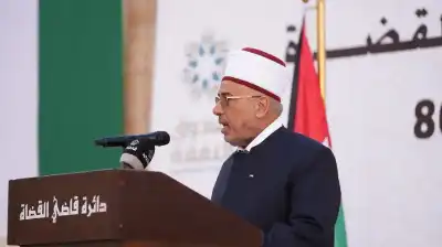 قاضي القضاة: الأردنيون أسرة واحدة والمصاب