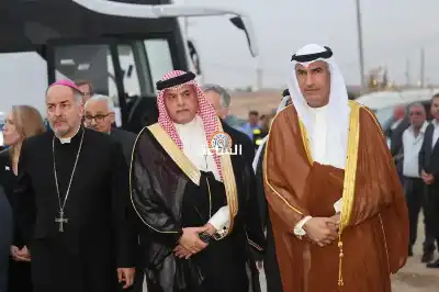 سفراء عرب وأجانب وشخصيات ومواطنون يعزون