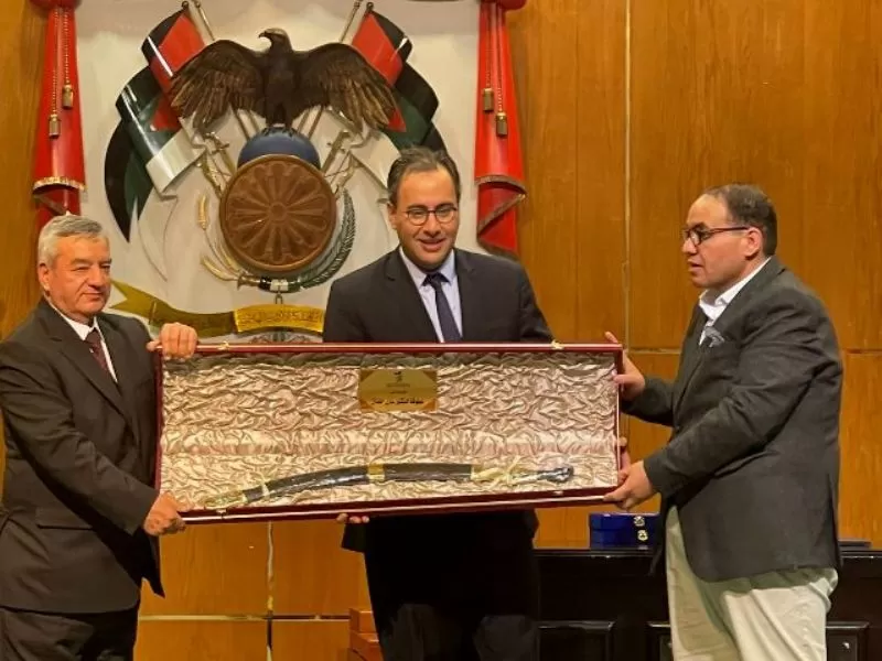 مدار الساعة,أخبار الجامعات الأردنية,رئيس الوزراء,المملكة الأردنية الهاشمية,الملك عبدالله الثاني بن الحسين,المركز الثقافي الملكي,جامعة عمان الأهلية