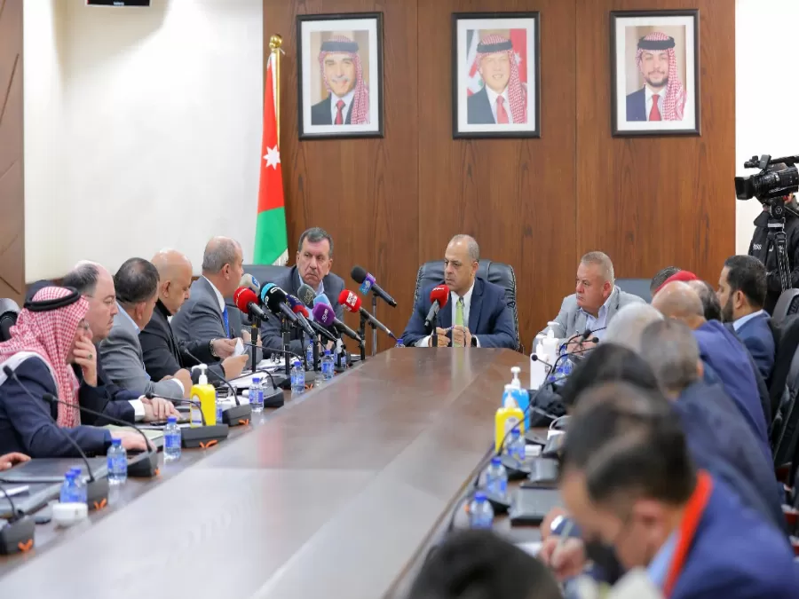 مدار الساعة,أخبار مجلس النواب الأردني,خير أبو صعيليك,الملك عبدالله الثاني,كورونا,وزارة الصناعة والتجارة,صندوق المعونة الوطنية,غرفة تجارة عمان,مجلس النواب,وزارة الصناعة,البنك المركزي