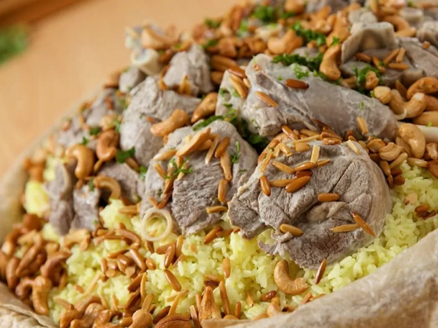 مدار الساعة,أخبار الأسرة