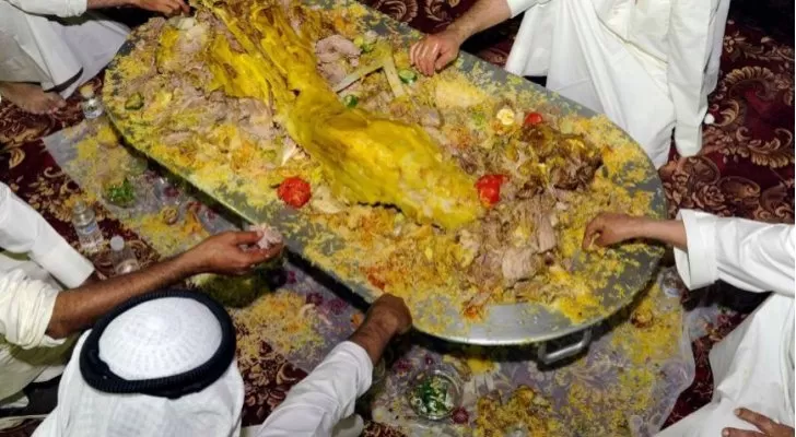 مدار الساعة,أخبار خفيفة ومنوعة
