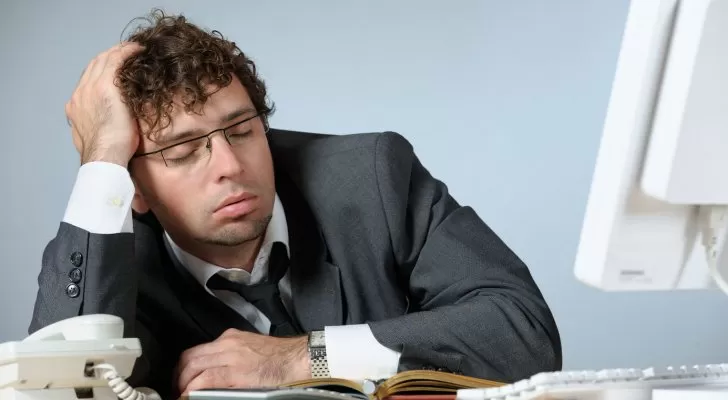 مدار الساعة,أخبار خفيفة ومنوعة