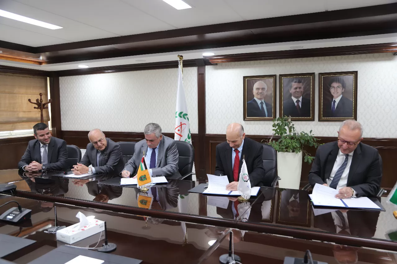 مدار الساعة,مناسبات أردنية,الحسن بن طلال,الجامعة الأردنية,جامعة اليرموك