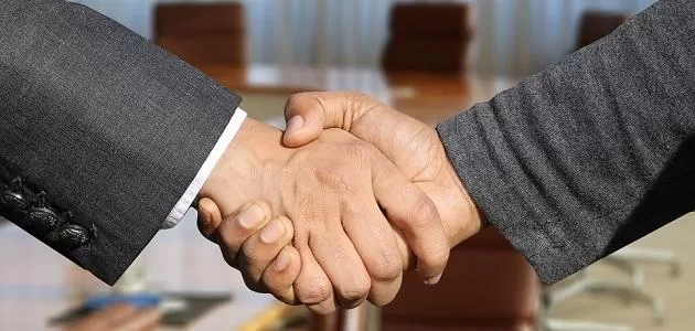 مدار الساعة,شؤون دينية