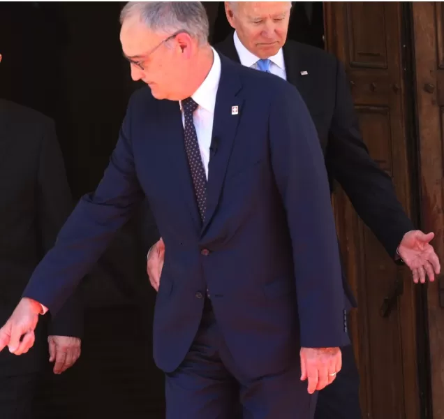 مدار الساعة,أخبار عربية ودولية,وزير الدفاع