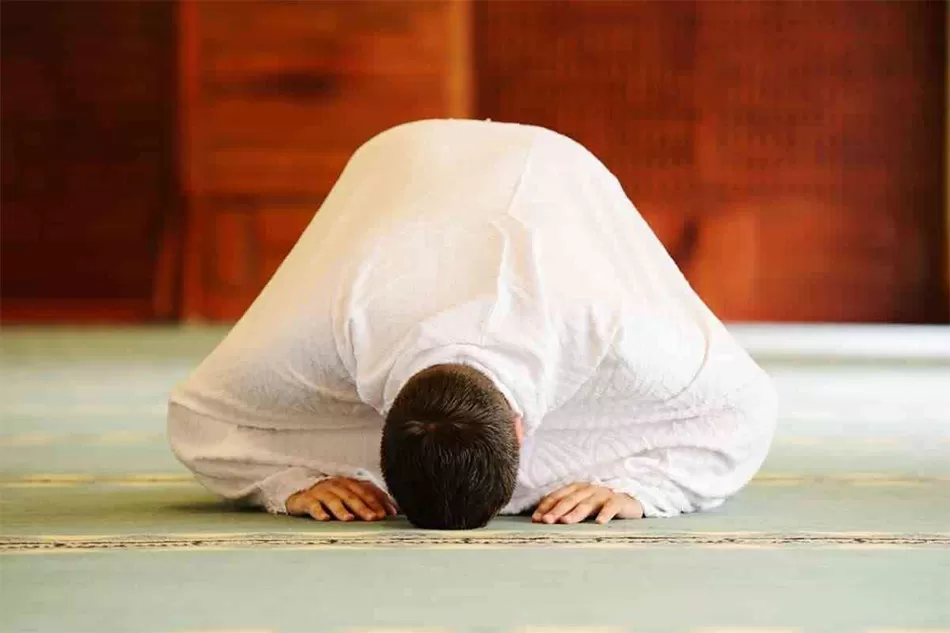 مدار الساعة,شؤون دينية