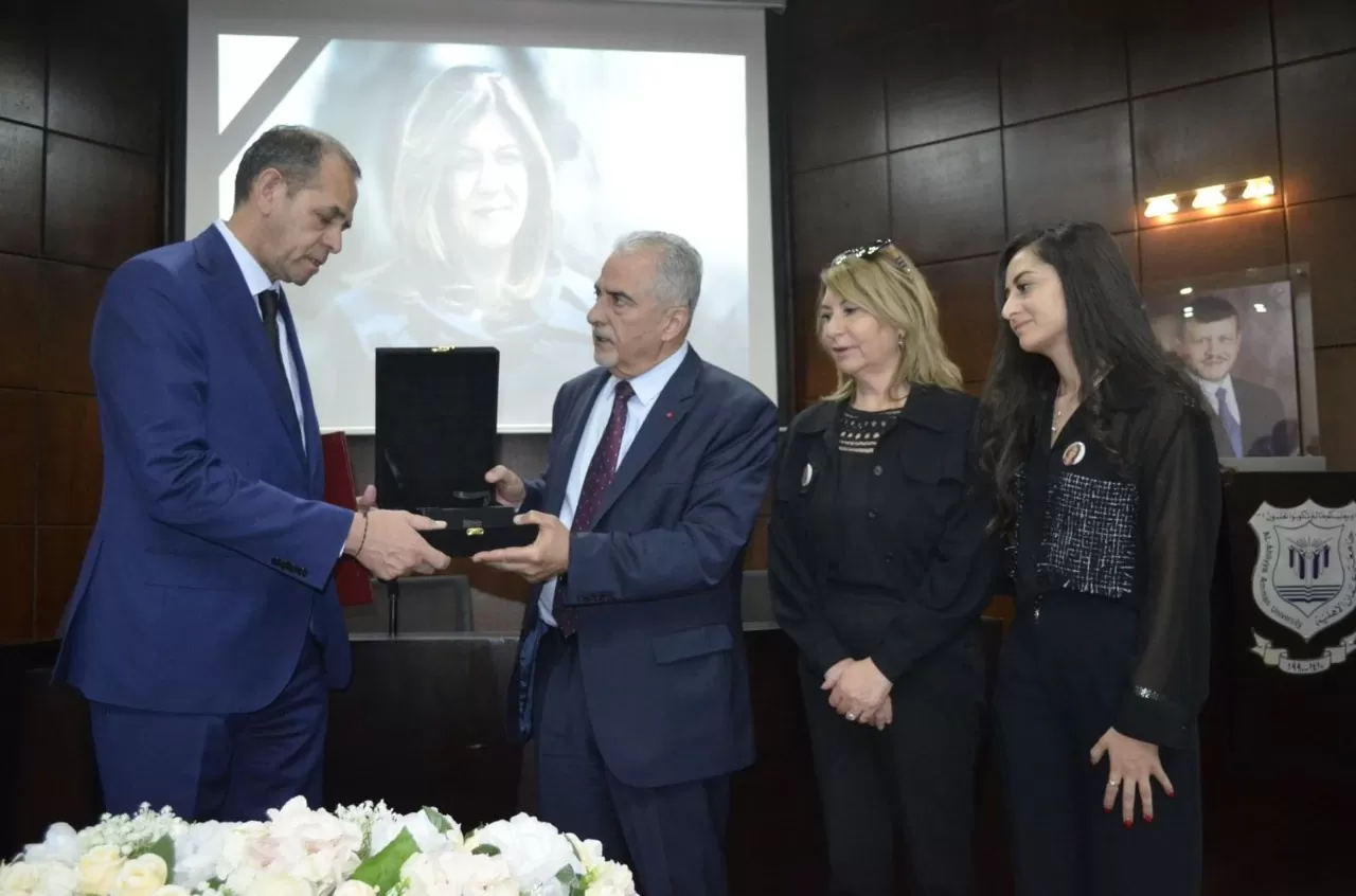 مدار الساعة,أخبار الجامعات الأردنية,الملك عبدالله الثاني,المملكة الأردنية الهاشمية,جامعة عمان الأهلية
