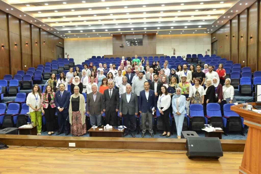 مدار الساعة,أخبار الجامعات الأردنية,وزير البيئة,وزارة البيئة,جامعة البترا,كلية لومينوس الجامعية