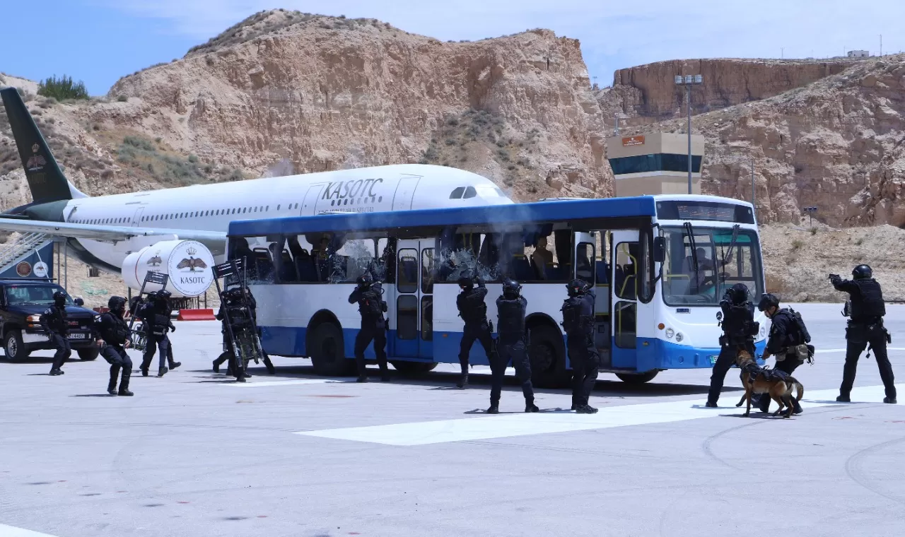 مدار الساعة,أخبار الأردن,اخبار الاردن,مسابقة المحارب,هيئة الأركان المشتركة,الملك عبدالله الثاني,القوات المسلحة الأردنية,القوات المسلحة,قوات الدرك,العمليات الخاصة,الشيخ محمد بن زايد,الجيش العربي,القيادة العامة للقوات المسلحة