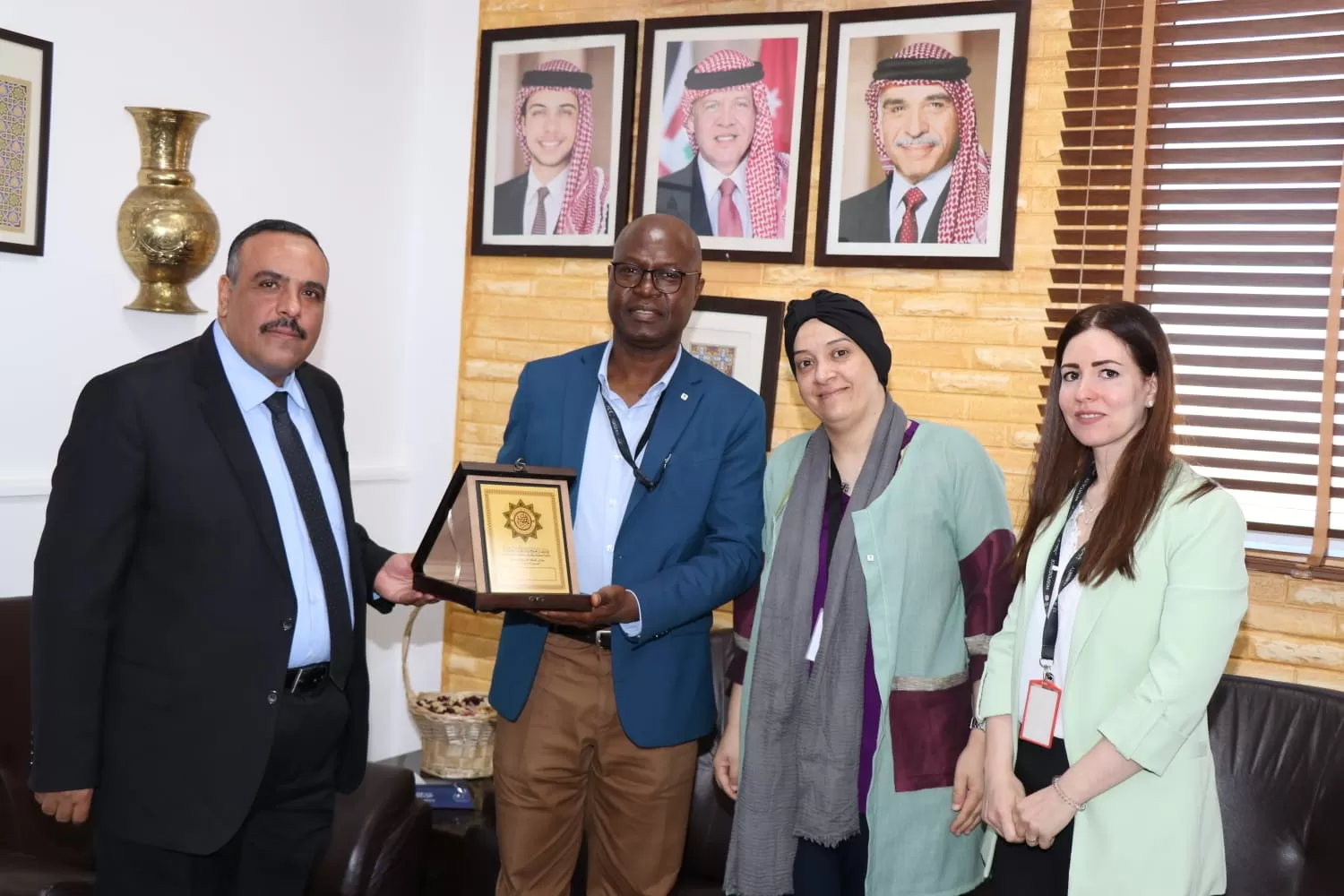 مدار الساعة,أخبار الجامعات الأردنية,المملكة الأردنية الهاشمية,اللجنة الدولية للصليب الأحمر