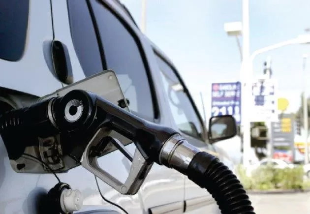 مدار الساعة,أخبار اقتصادية,وزير التخطيط والتعاون الدولي,وزير المالية,كورونا,أسعار النفط,البنك المركزي