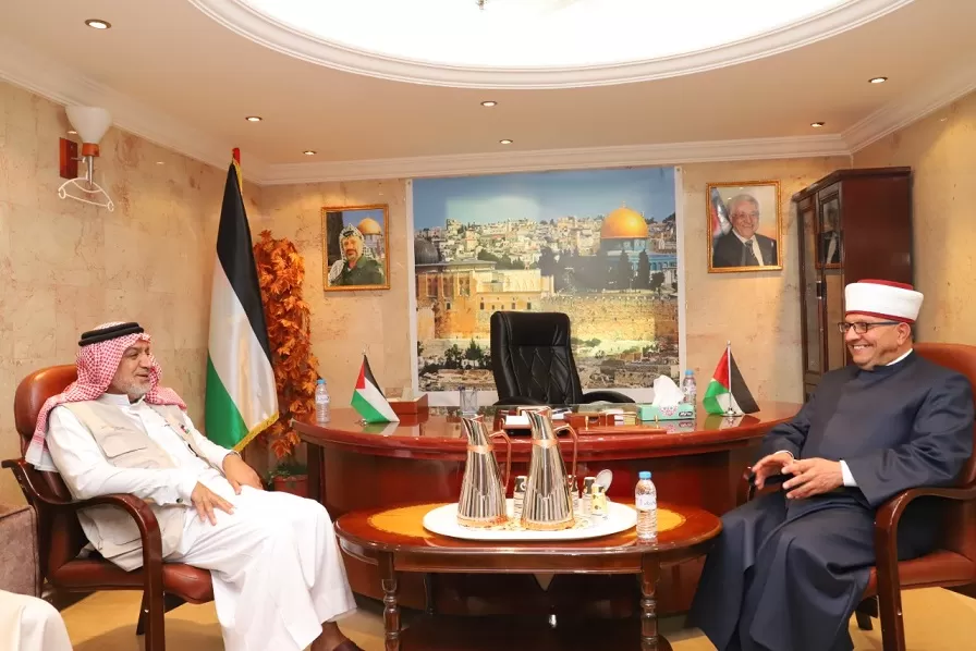 مدار الساعة,أخبار المجتمع الأردني,وزير الأوقاف والشؤون والمقدسات الإسلامية,الدكتور محمد الخلايلة,محمد الخلايلة,المملكة الأردنية الهاشمية,الملك عبدالله الثاني,الملك عبد الله الثاني,الملك الحسين بن طلال,وزارة الأوقاف,بعثة الحج