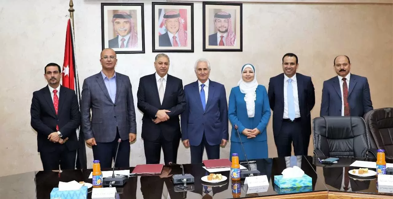 مدار الساعة,مناسبات أردنية,وزير التربية والتعليم,وزارة التربية والتعليم