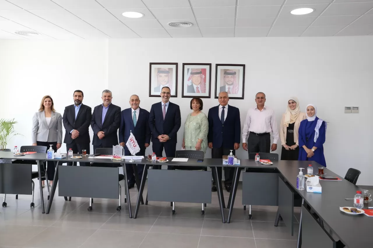 مدار الساعة,أخبار الجامعات الأردنية,ولي العهد,الحسين بن عبدالله الثاني,جامعة الحسين التقنية,مجمع الملك الحسين للأعمال