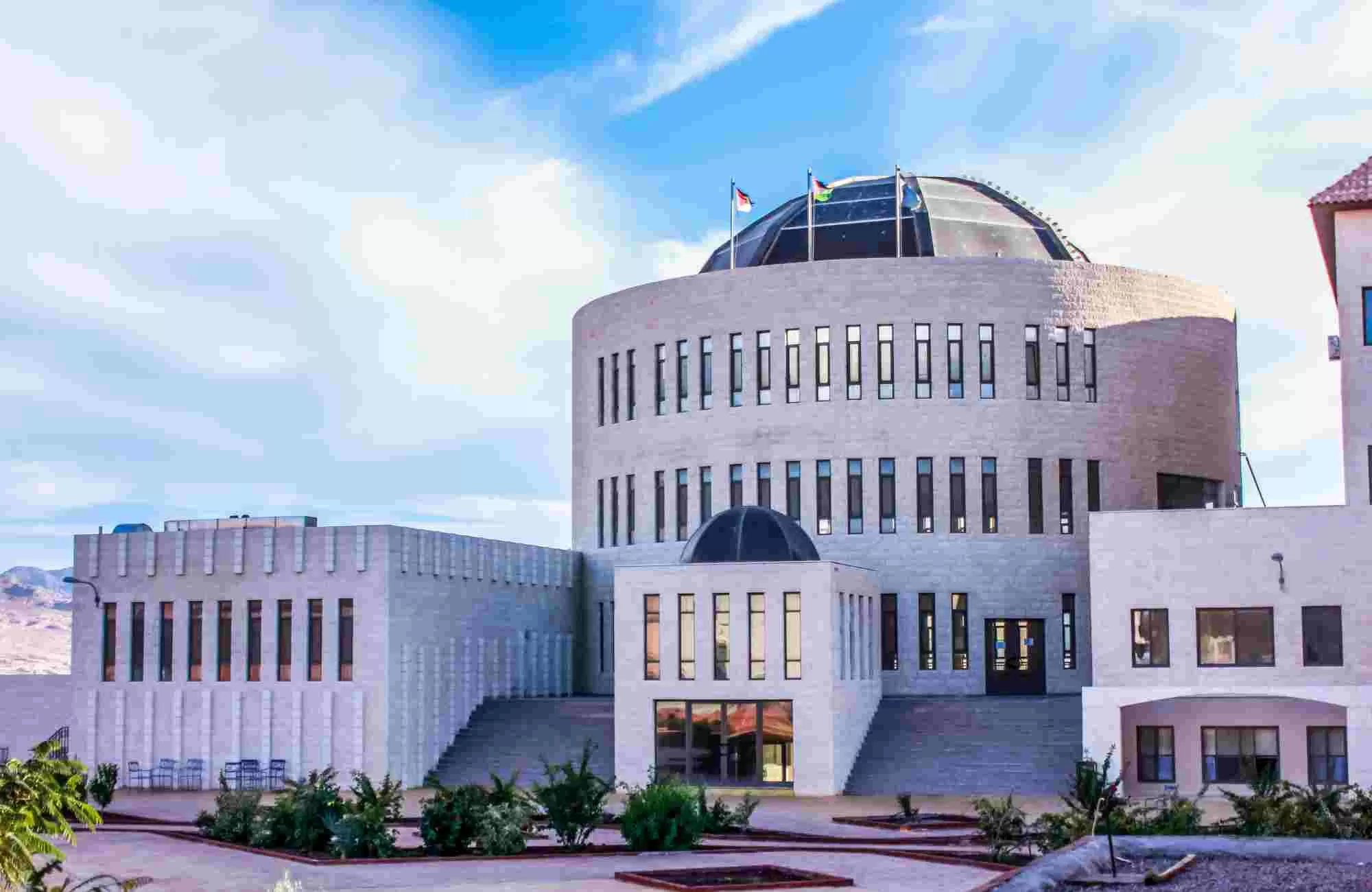 مدار الساعة,وظائف شاغرة في الأردن,جامعة العقبة للعلوم الطبية