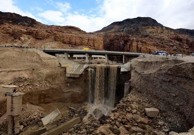 مدار الساعة,أخبار الأردن,اخبار الاردن,رئيس الوزراء,الملك عبد الله الثاني,الأمير علي بن الحسين,الحالة الجوية,الملك عبدالله الثاني,الديوان الملكي الهاشمي,وزارة الأشغال العامة والإسكان,رئاسة الوزراء,أمانة عمان الكبرى,مستشفى البشير,وزارة التربية والتعليم,وزارة الأشغال,وزارة التربية,مجلس النواب,الدفاع المدني,المركز الوطني للأمن وإدارة الأزمات,البحث الجنائي,الأرصاد الجوية,النيابة العامة,البحر الميت