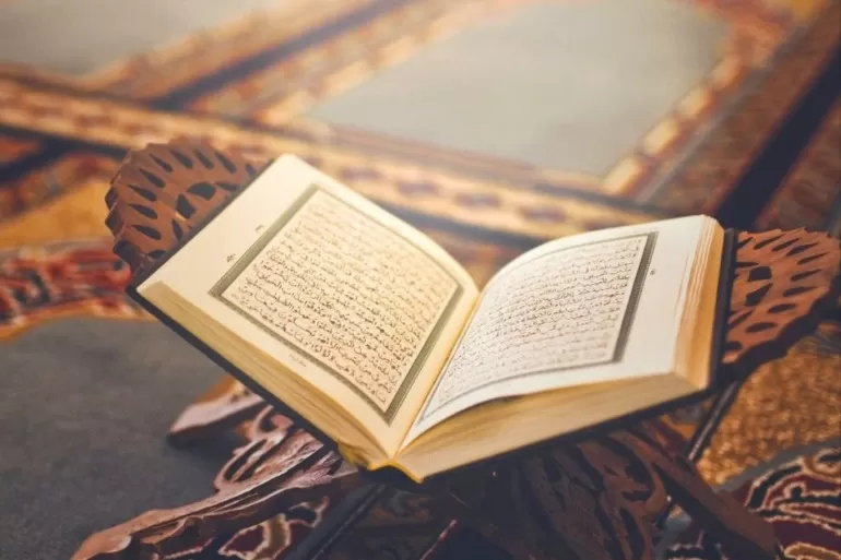 مدار الساعة,شؤون دينية