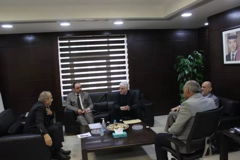 مدار الساعة,أخبار الأردن,اخبار الاردن,وزير النقل,ماهر ابو السمن,وزارة النقل,هيئة تنظيم النقل البري