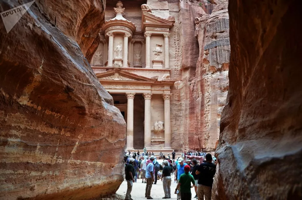 مدار الساعة,أخبار اقتصادية,وزير السياحة والآثار,كورونا,البنك المركزي