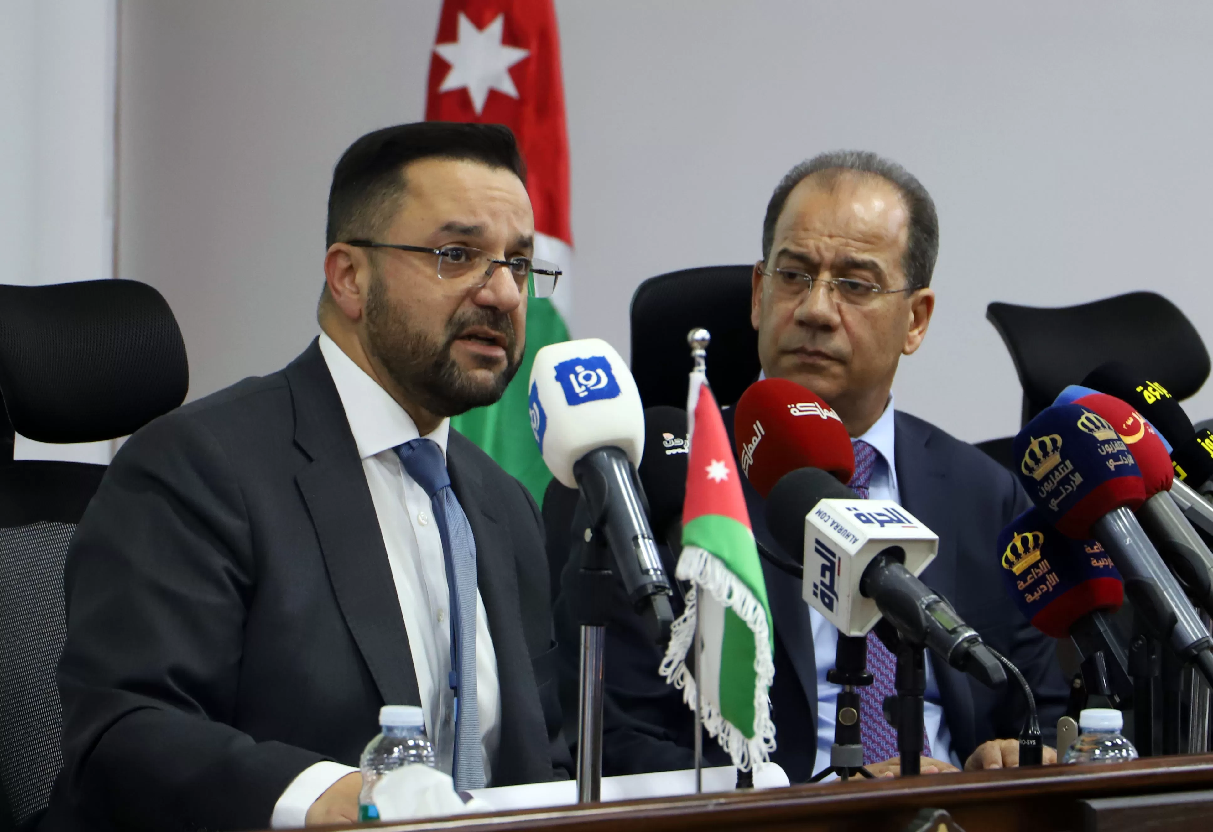 مدار الساعة,أخبار اقتصادية,وزير المالية,وزير الاتصال الحكومي,القوات المسلحة الأردنية,كورونا,الملك عبد الله الثاني,وزارة المالية,الضمان الاجتماعي,القوات المسلحة,البنك المركزي