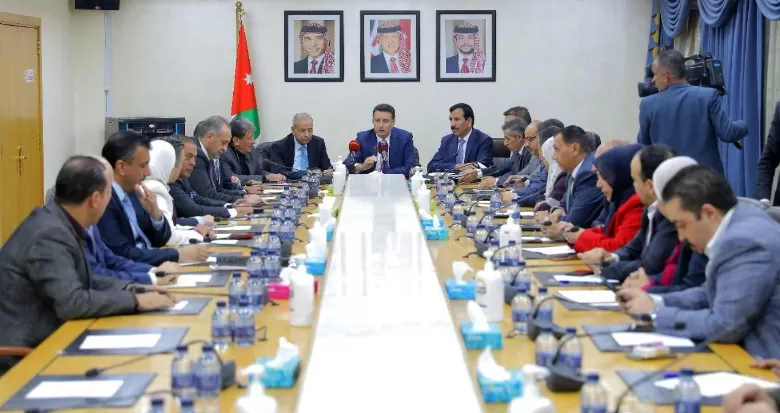 مدار الساعة,أخبار الأردن,اخبار الاردن,نائب رئيس الوزراء,وزير الإدارة المحلية,يزن شديفات,وزير الشؤون السياسية والبرلمانية,وزير الداخلية,مازن الفراية,وزير النقل,ماهر أبو السمن,وزير الاتصال الحكومي,رئيس الوزراء,مجلس النواب,التنمية الاجتماعية,سيادة القانون