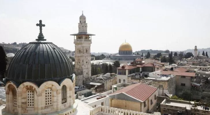 مدار الساعة,شؤون دينية