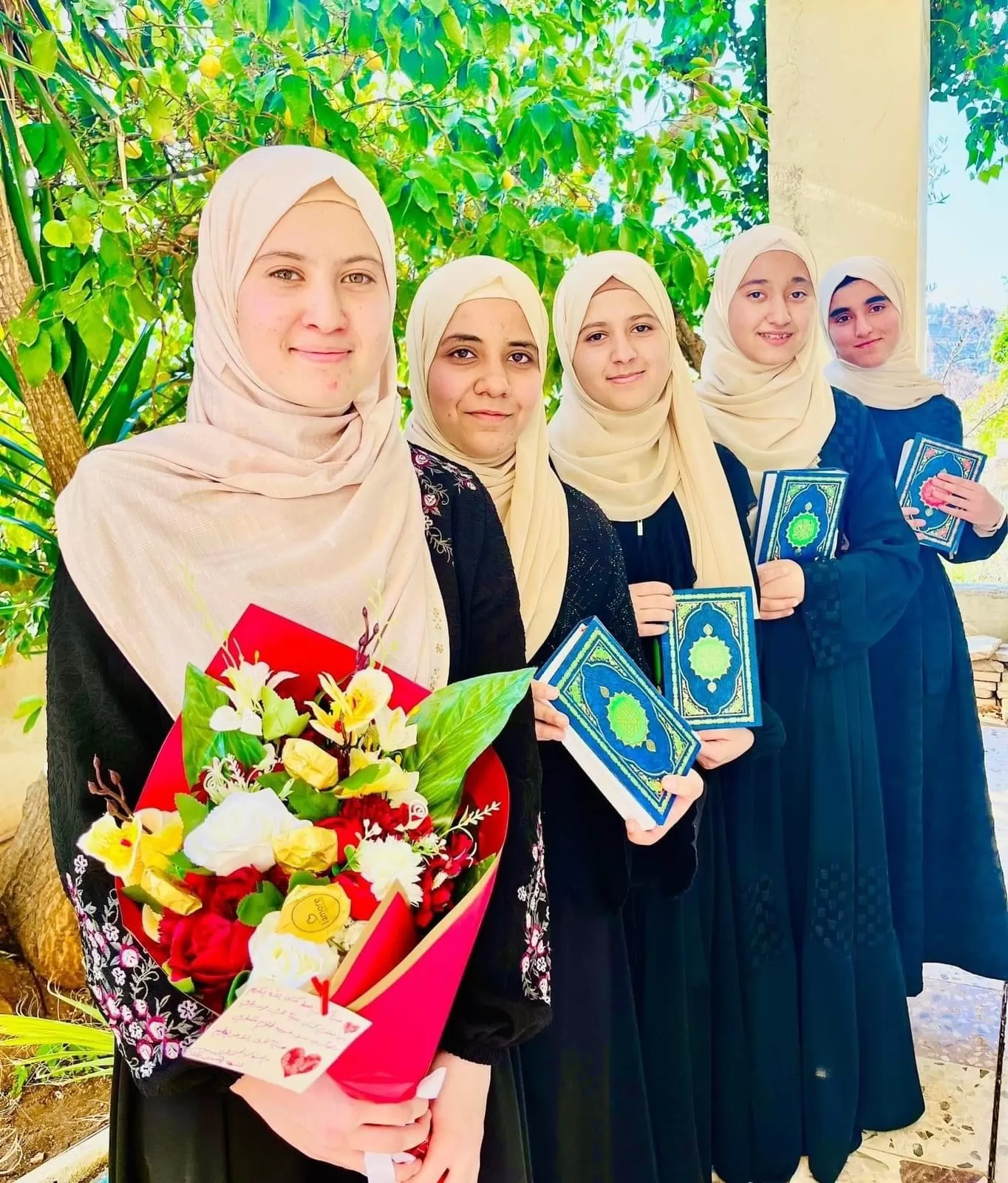 مدار الساعة,شؤون دينية