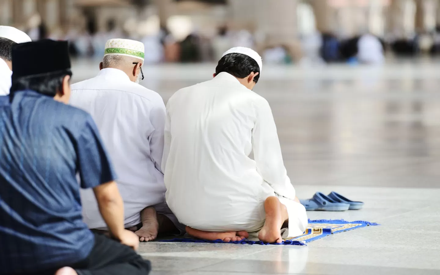 مدار الساعة,شؤون دينية