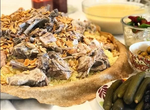 مدار الساعة,أخبار الأسرة