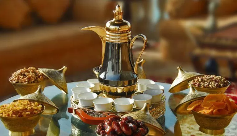 مدار الساعة,شؤون دينية