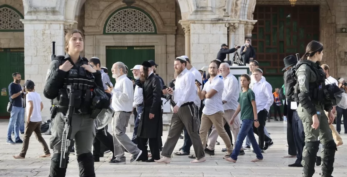 مدار الساعة,أخبار عربية ودولية,وزير الدفاع,رئيس الوزراء,عيد الفصح,المسجد الأقصى,بنيامين نتنياهو