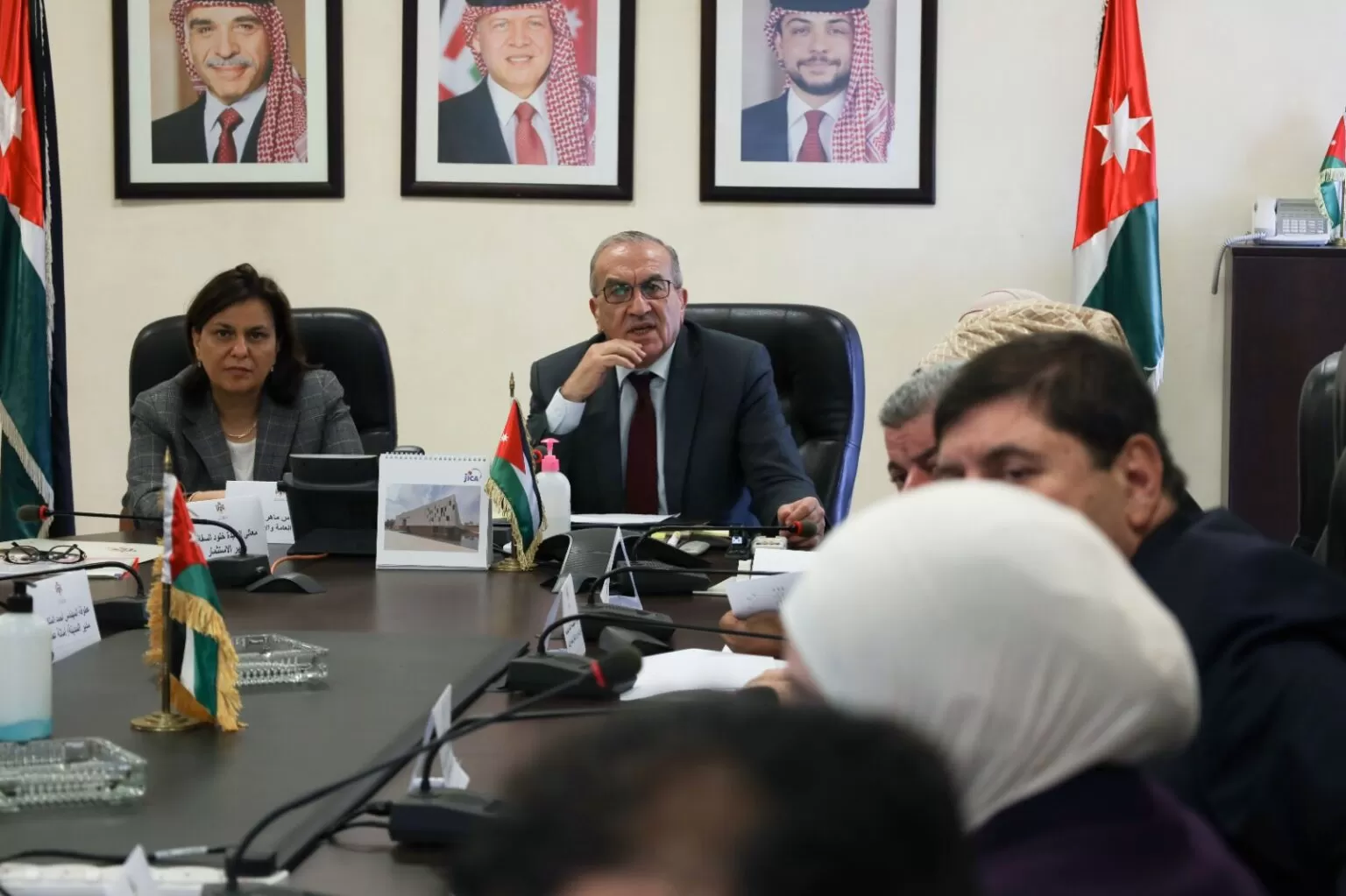 مدار الساعة,أخبار الأردن,اخبار الاردن,وزير الأشغال العامة والإسكان,وزير النقل,وزير الاستثمار,وسام التهتموني,وزارة النقل,وزارة الأشغال العامة والإسكان,هيئة تنظيم النقل البري,أمانة عمان الكبرى,وزارة الأشغال