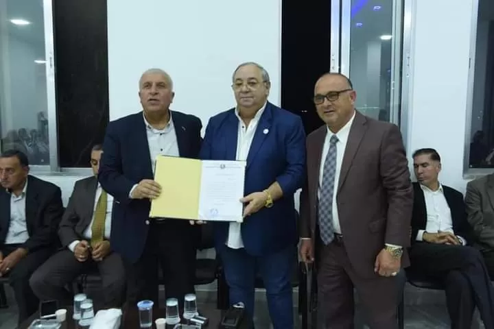 مدار الساعة,أخبار رياضية,صور من مأدبة إفطار بنادي السلط,تكريم الكابتن محمد الخشمان رئيس مجلس إدارة مجموعة شركات الأردنية للطيران