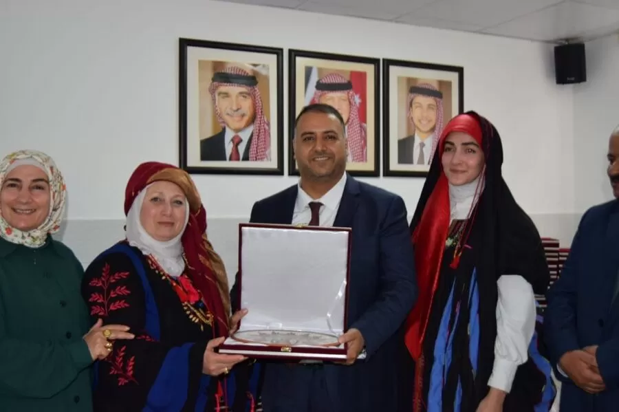 مدار الساعة,أخبار الأردن,اخبار الاردن,وزير العمل,الملك عبدالله الثاني,مؤسسة التدريب المهني,التدريب المهني,1. #متقاعدون_مؤسسة_التدريب_المهني,2. #التواصل_مع_المتقاعدين,3. #خبرات_المتقاعدين_تخدم_العمل.