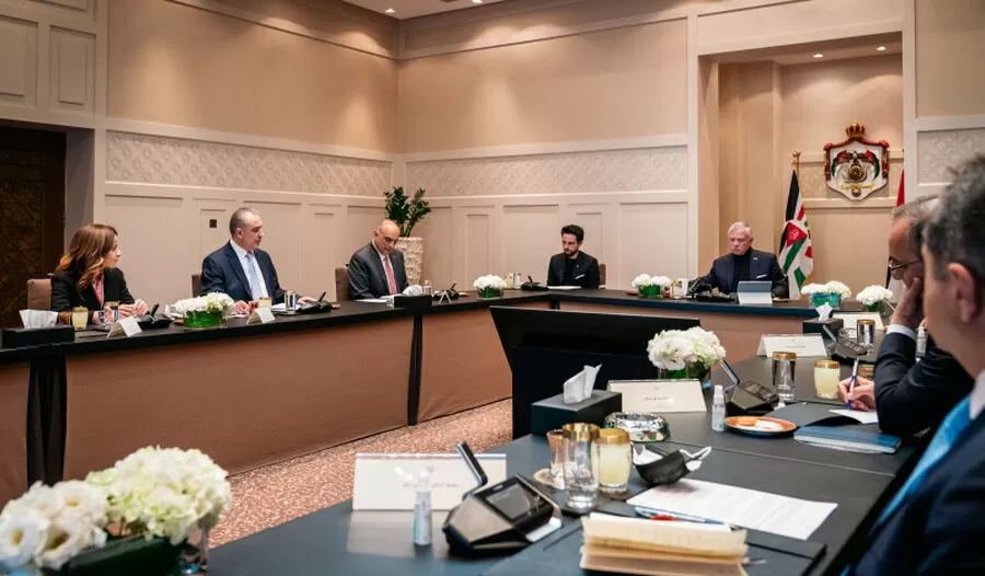 مدار الساعة,أخبار الأردن,اخبار الاردن,نائب رئيس الوزراء,الملك عبدالله الثاني,الحسين بن عبدالله الثاني,ولي العهد,رئيس الوزراء,رئاسة الوزراء,قصر الحسينية,#رؤية_التحديث_الاقتصادي #متابعة_الأداء_الإلكتروني #توفير_فرص_العمل