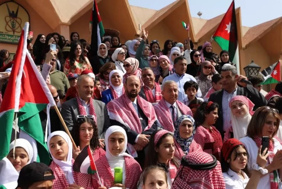 مدار الساعة,مناسبات أردنية,المملكة الأردنية الهاشمية,محمد المومني,الملك عبدالله الثاني,جامعة اليرموك,الثورة العربية الكبرى