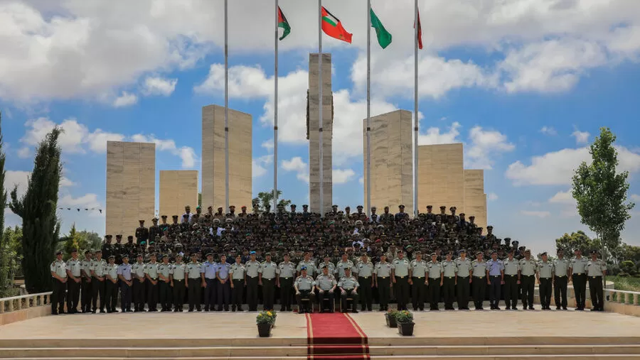 مدار الساعة,أخبار الأردن,اخبار الاردن,الملك عبدالله الثاني,هيئة الأركان المشتركة,القوات المسلحة الأردنية,الملكية الأردنية,جامعة مؤتة,القوات المسلحة,الجيش العربي,الجيش الأردني والقوات المسلحة الأردنية الأخرى.,1. #تخريج_دورة_القيادة_والأركان_63_المشتركة_27,2. #الكلية_العسكرية_الأردنية,3. #الجيش_الأردني_والقوات_المسلحة_الأردنية